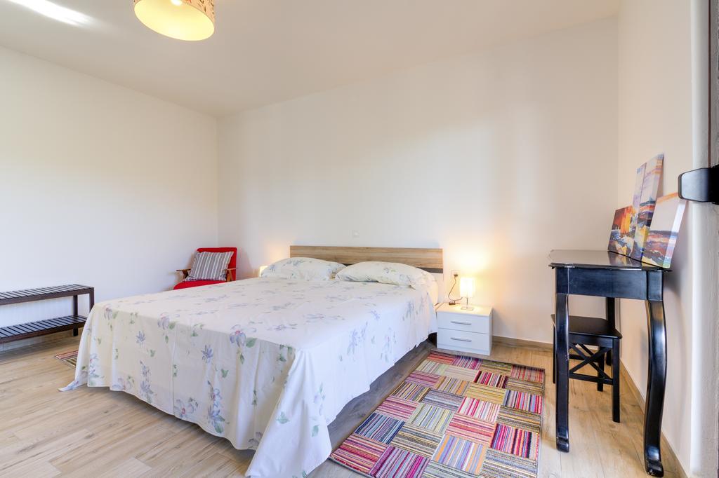Apartments Ester Victoria Medulin Exterior photo