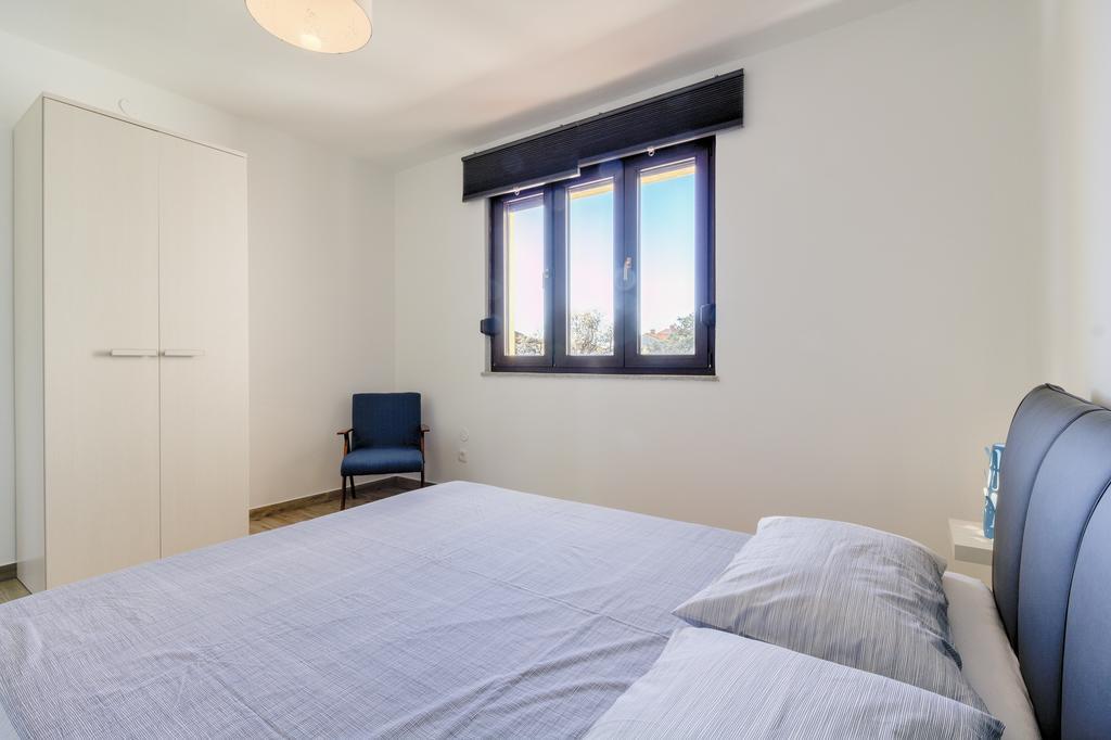 Apartments Ester Victoria Medulin Exterior photo